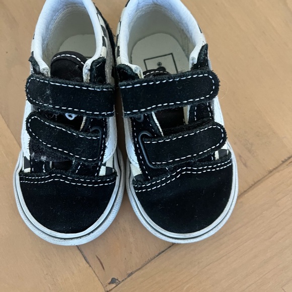 Toddler vans size 5 - Picture 2 of 9